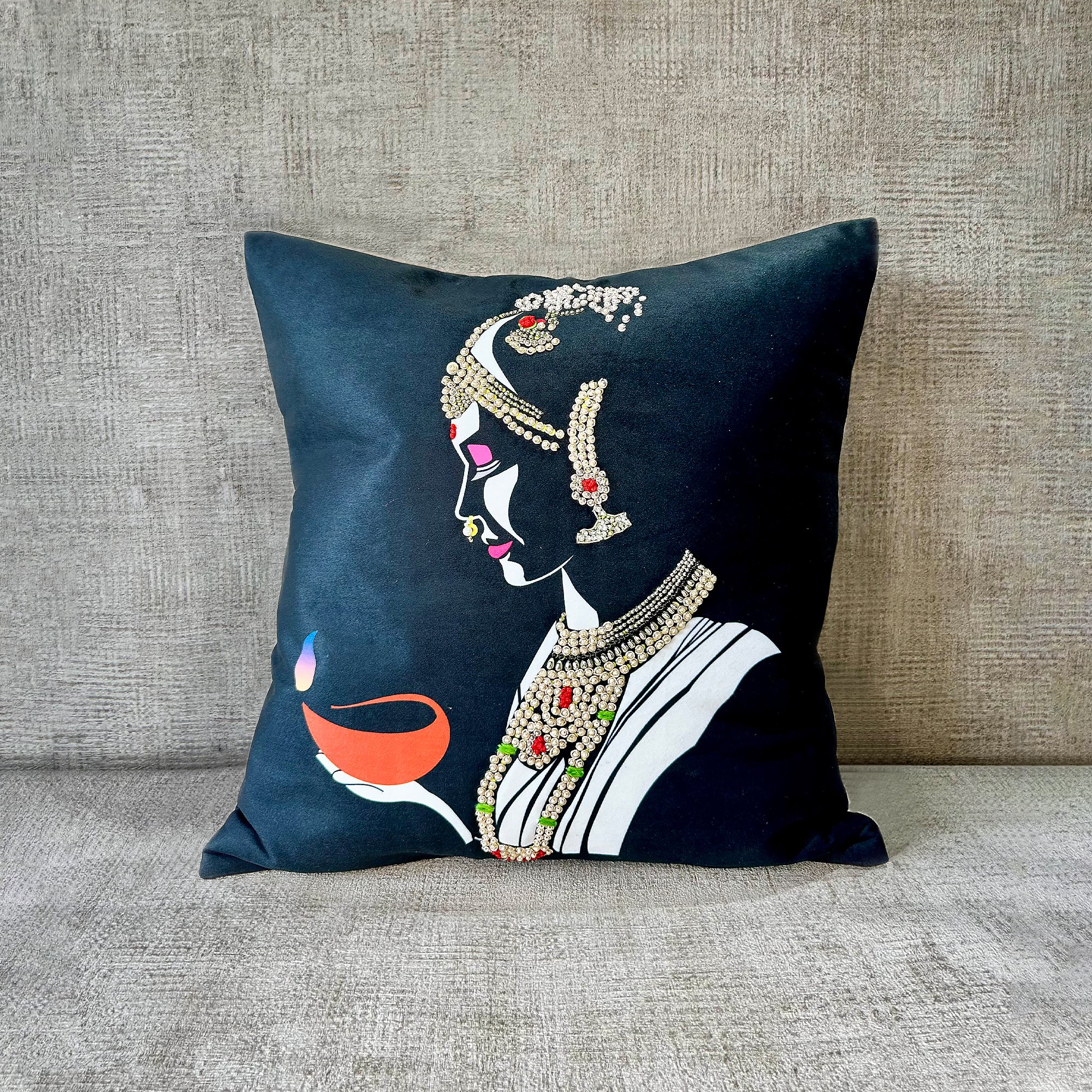 Festive Gleam – Cushion Cover (16x16")