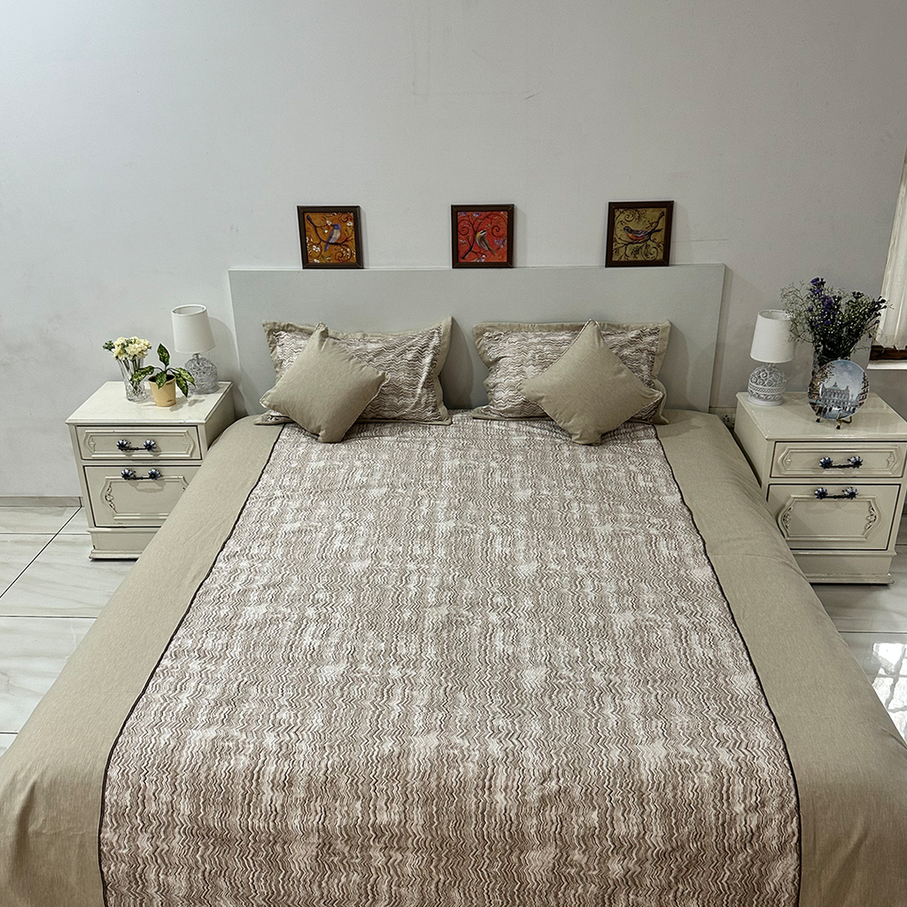 Sandstone Velvet – Premium Printed Bedcover (108x108")