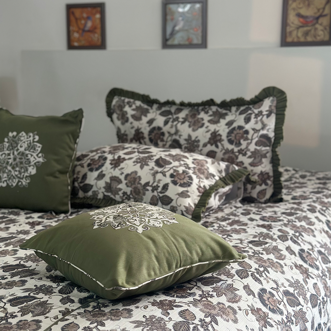 Aurora Joyspread Premium Cotton Bedcover (108x108")