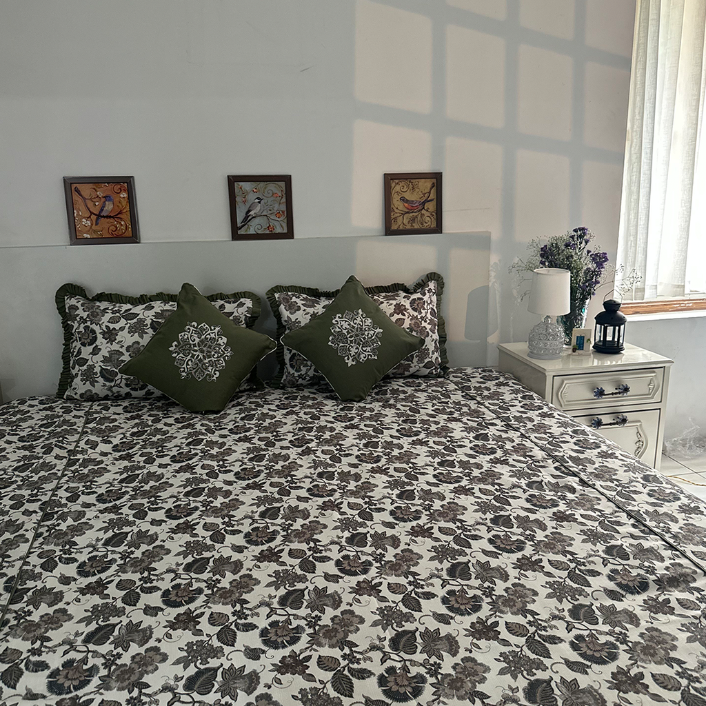 Aurora Joyspread Premium Cotton Bedcover (108x108")