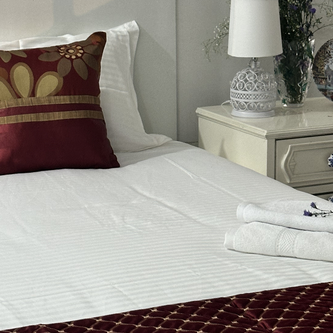 300 TC white satin stipe High quality plain Double Bedsheet